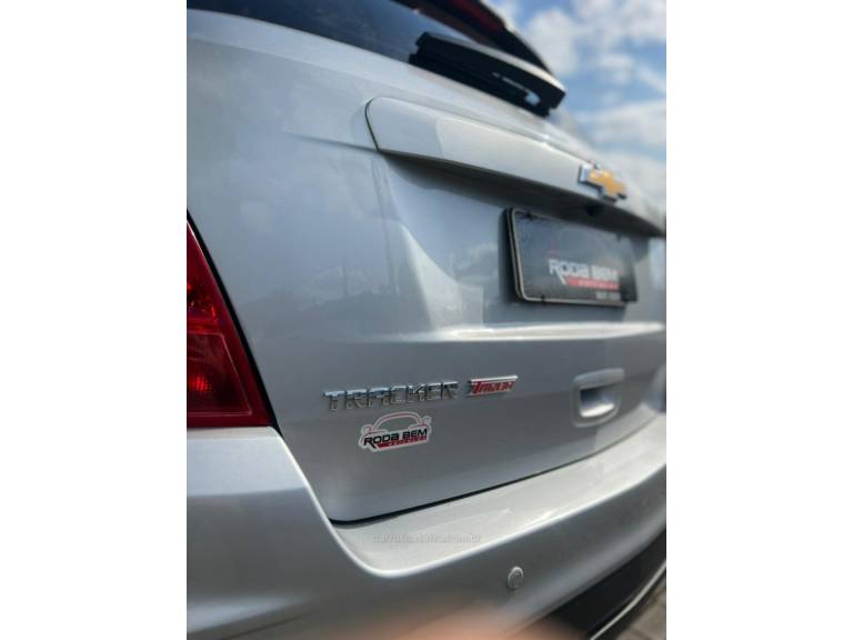 CHEVROLET - TRACKER - 2017/2018 - Prata - R$ 85.900,00