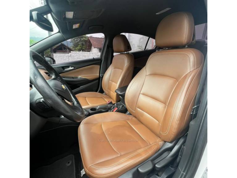 CHEVROLET - CRUZE - 2019/2020 - Branca - R$ 106.900,00