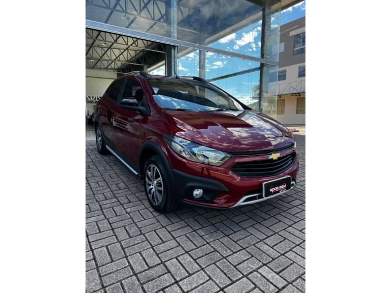 CHEVROLET - ONIX - 2017/2018 - Vermelha - Sob Consulta