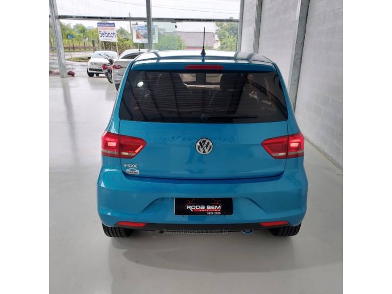 VOLKSWAGEN - FOX - 2014/2015 - Azul - Sob Consulta